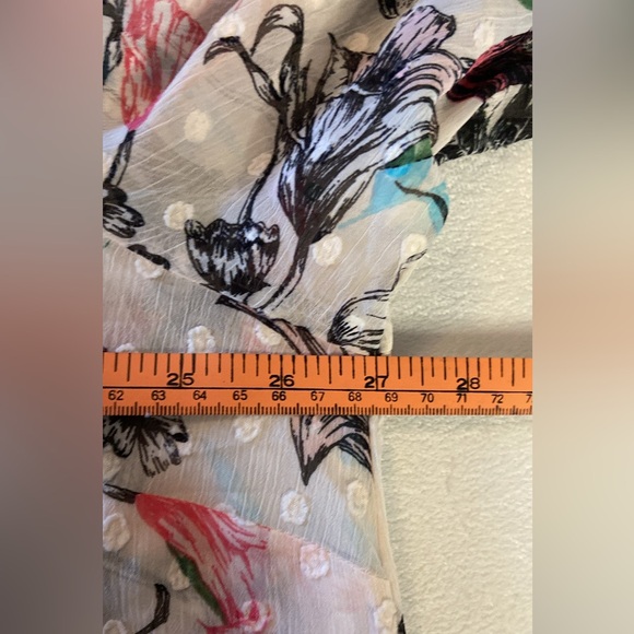 NWT TORRID Multicolor Floral Blouse with Crochet Trim - Picture 11 of 11